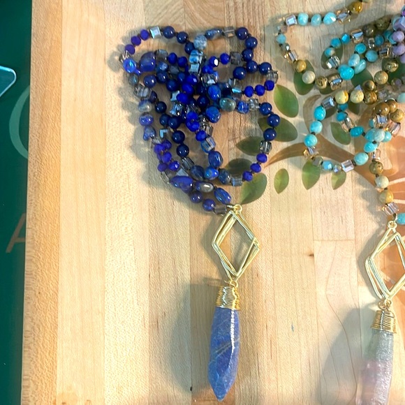 Bohemian Style Teardrop Beaded Necklace - Picture 2 of 5